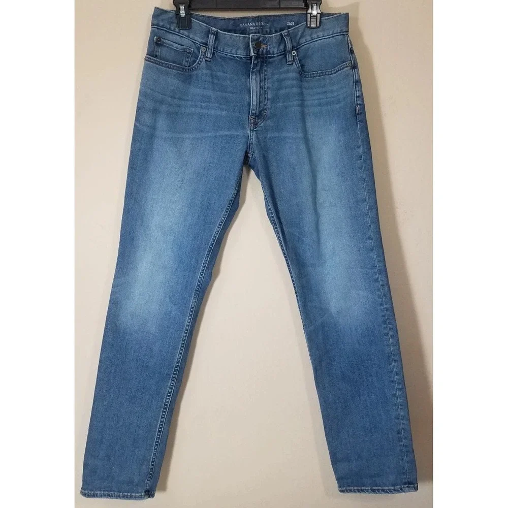 Banana Republic Traveler Jeans Men 31 x 30 Light Med Blue Denim Pants Stretch‎
